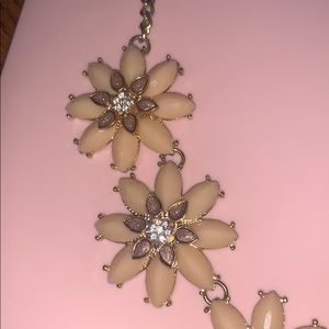 Soft pink flower statement necklace 🌸